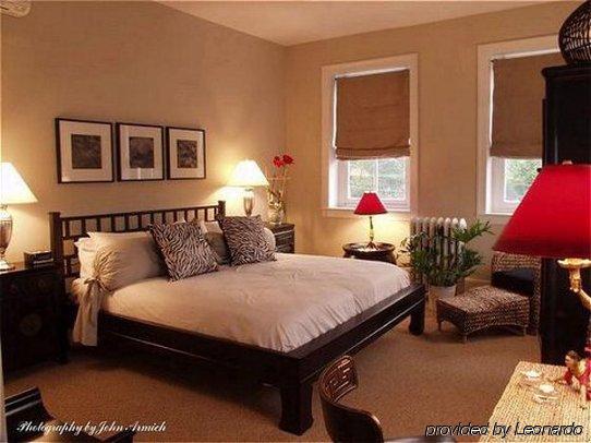 The National Hotel Frenchtown Camera foto