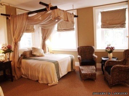 The National Hotel Frenchtown Camera foto